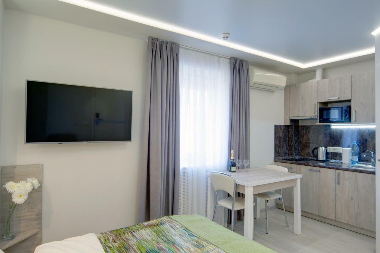 Arena Summit Apart Hotel Kiew Exterior foto